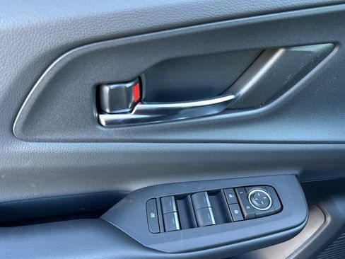 New 2026 Toyota Prius Plug-In Hybrid image 10