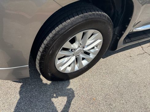 Used 2023 Lexus GX 460 Premium w/ Premium Package AWD/4WD image 9