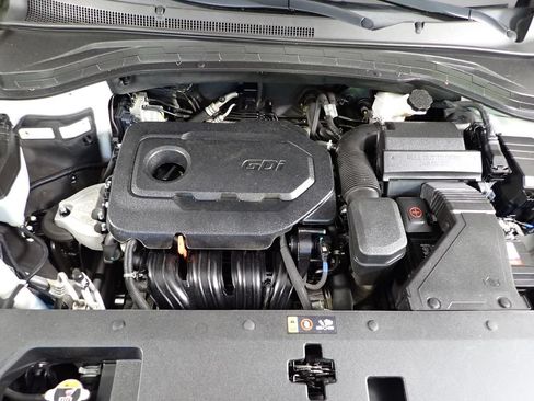 Used 2019 Hyundai Santa Fe SE AWD/4WD image 34