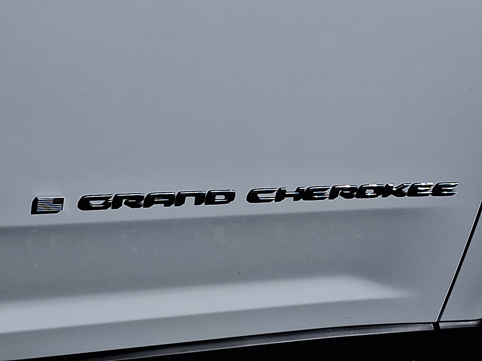 New 2025 Jeep Grand Cherokee Limited w/ Luxury Tech Group II AWD/4WD image 16