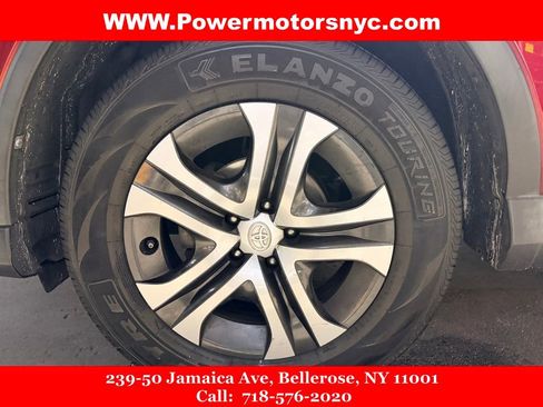 Used 2018 Toyota RAV4 LE image 45