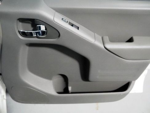 Used 2018 Nissan Frontier SV w/ Value Truck Package image 43