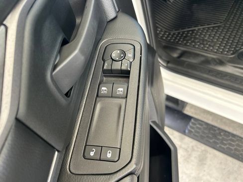 Used 2025 RAM 3500 Tradesman AWD/4WD image 33