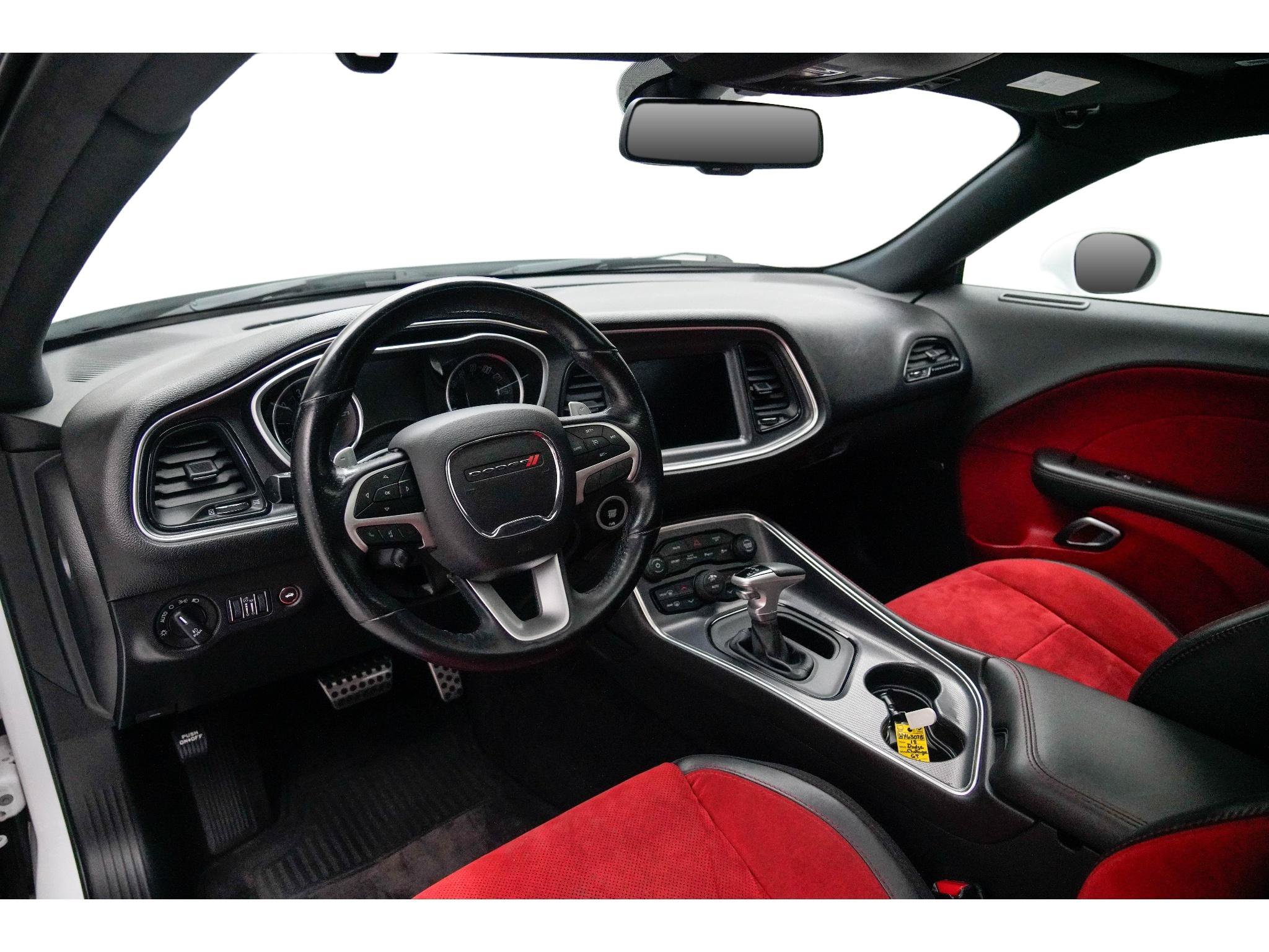 Used 2018 Dodge Challenger GT w/ GT Interior Package AWD/4WD image 10