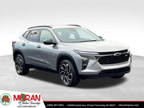 Certified 2024 Chevrolet Trax RS w/ Driver Confidence Package FWD image 8