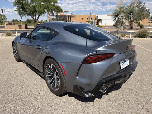Used 2021 Toyota Supra w/ Safety & Technology Package RWD image 4