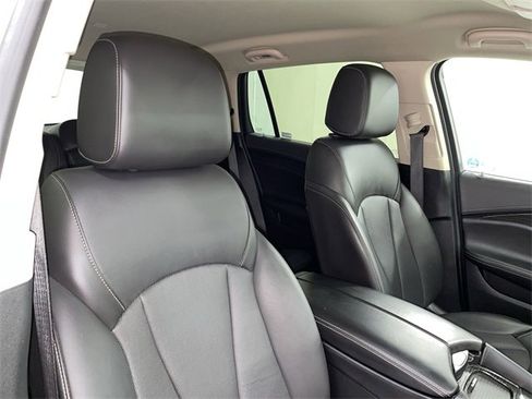 Used 2017 Buick Envision Essence image 20