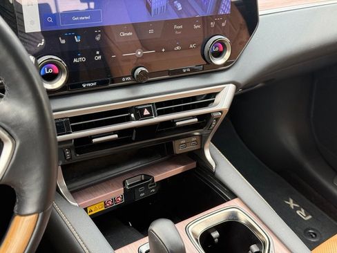 Certified 2025 Lexus RX 350 Premium w/ Accessory Package (Z1) FWD image 38