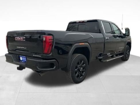 Used 2024 GMC Sierra 2500 Denali w/ Technology Package image 8