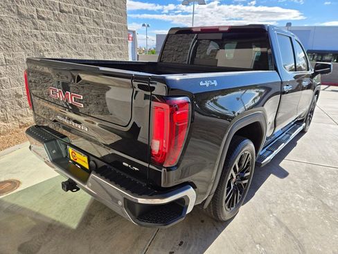 Used 2022 GMC Sierra 1500 SLT w/ SLT Premium Plus Package image 5