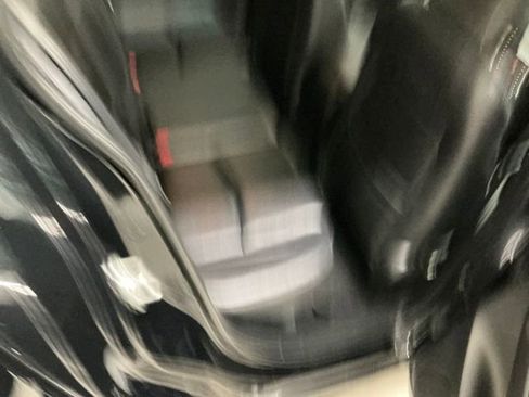 Used 2018 MAZDA MAZDA3 Touring image 17