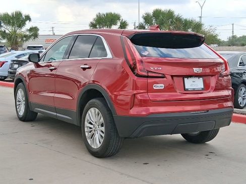 Used 2024 Cadillac XT4 Luxury image 4