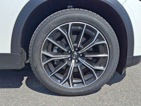 Used 2025 MAZDA CX-70 Plug-In Hybrid w/ Premium Plus AWD/4WD image 11