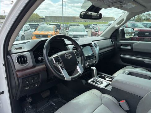 Used 2021 Toyota Tundra Limited w/ Limited Premium Package AWD/4WD image 12