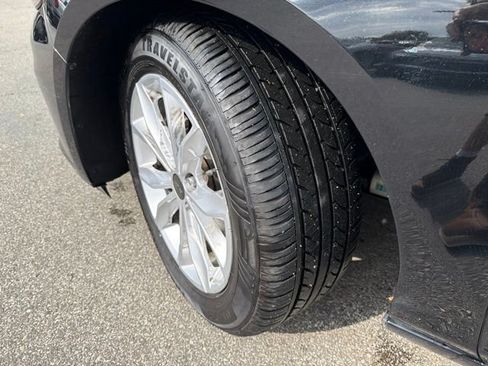 Used 2019 Chevrolet Malibu LT FWD image 10