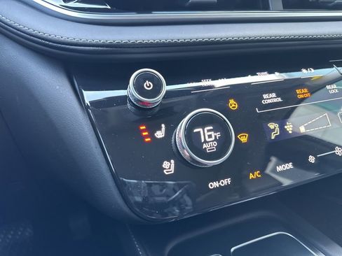 Used 2025 INFINITI QX60 Sensory w/ Vision Package image 5