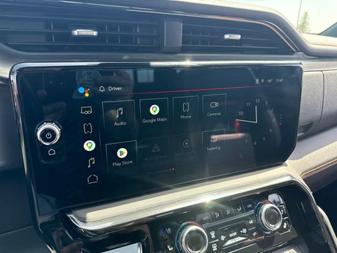Certified 2022 GMC Sierra 1500 AT4 w/ AT4 Premium Package AWD/4WD image 23