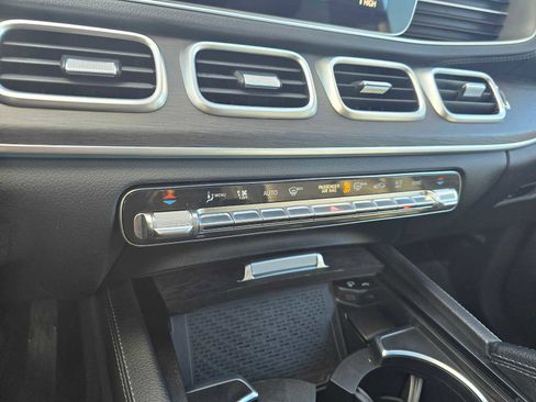 Used 2021 Mercedes-Benz GLS 450 4MATIC image 33