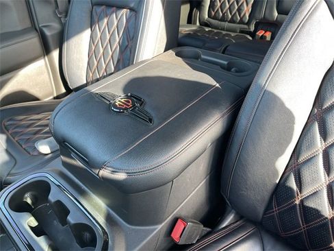 Used 2022 GMC Sierra 1500 SLT w/ SLT Premium Plus Package image 21