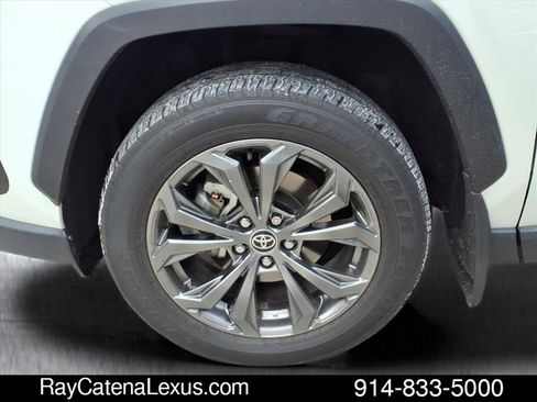 Used 2023 Toyota RAV4 Limited image 8