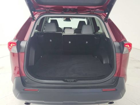 Used 2021 Toyota RAV4 XLE Premium FWD image 36