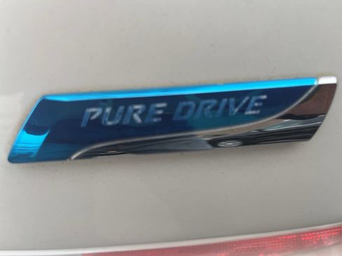 Used 2014 Nissan Cube 1.8 SL w/ SL Preferred Package image 8