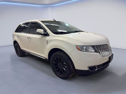Used 2012 Lincoln MKX AWD image 1