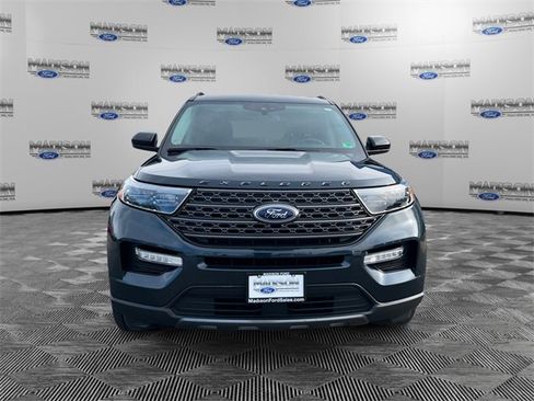 Used 2023 Ford Explorer XLT w/ Equipment Group 202A image 8
