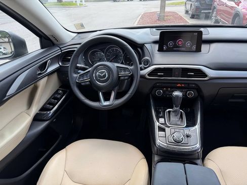 Used 2018 MAZDA CX-9 Touring w/ Touring Premium Package FWD image 20