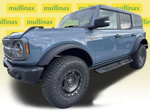 New 2025 Ford Bronco Badlands image 17