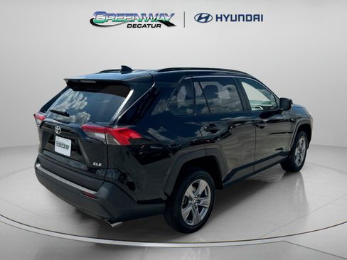 Used 2024 Toyota RAV4 XLE FWD image 8