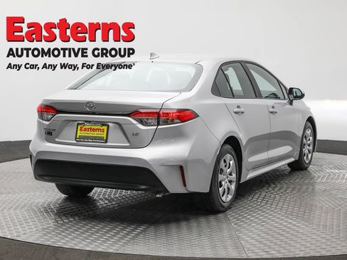 Used 2024 Toyota Corolla LE image 5