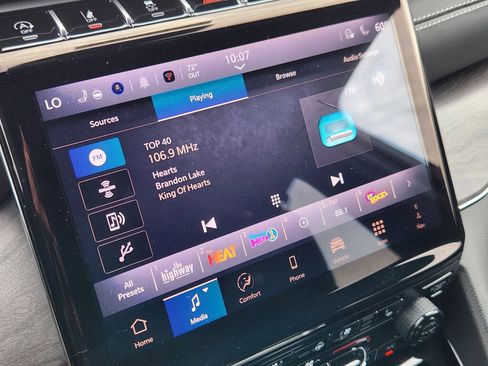 New 2025 Jeep Grand Cherokee Overland w/ Luxury Tech Group IV image 18