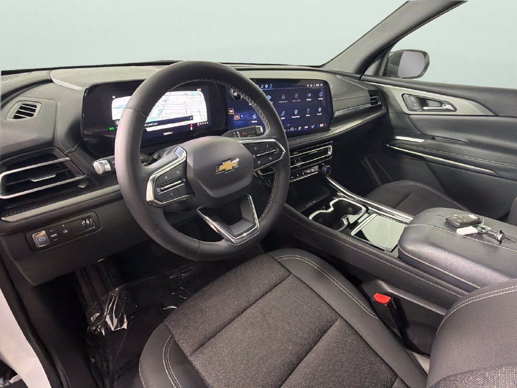 Used 2024 Chevrolet Traverse LT FWD image 18