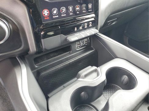Used 2021 RAM 1500 Big Horn image 22