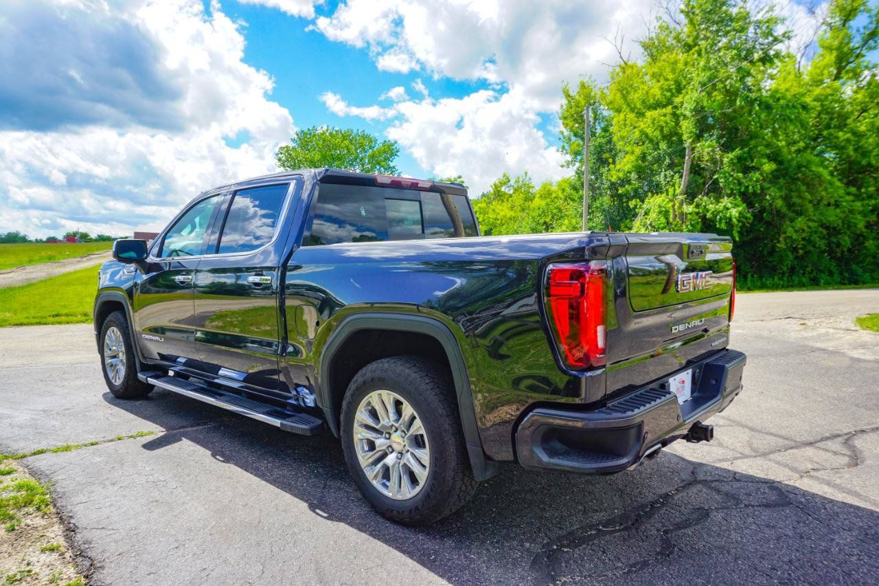 Used 2023 GMC Sierra 1500 Denali w/ Technology Package AWD/4WD image 5