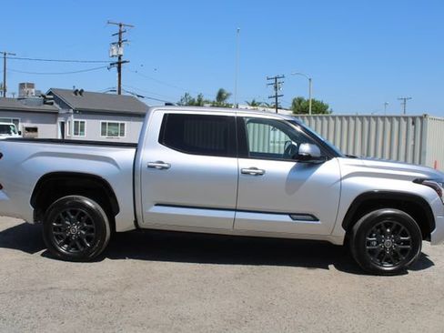 Used 2023 Toyota Tundra Platinum AWD/4WD image 3