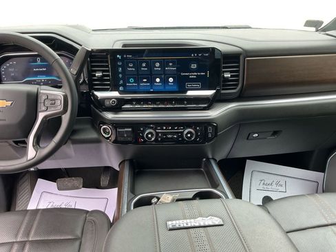 Used 2024 Chevrolet Silverado 2500 High Country w/ Technology Package image 11