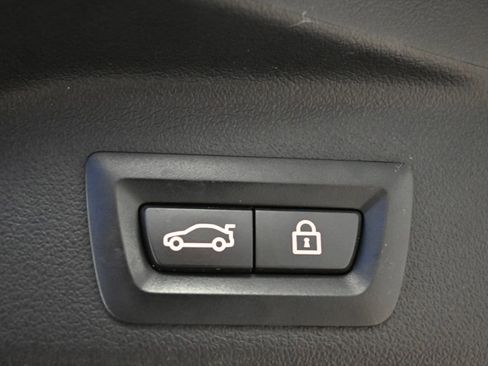 Used 2019 BMW X5 xDrive40i w/ Convenience Package image 16