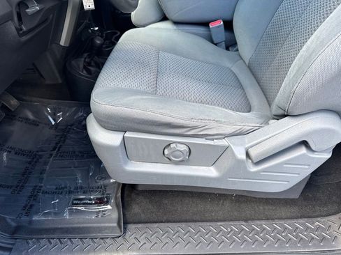 Used 2011 Ford F150 XLT AWD/4WD image 29
