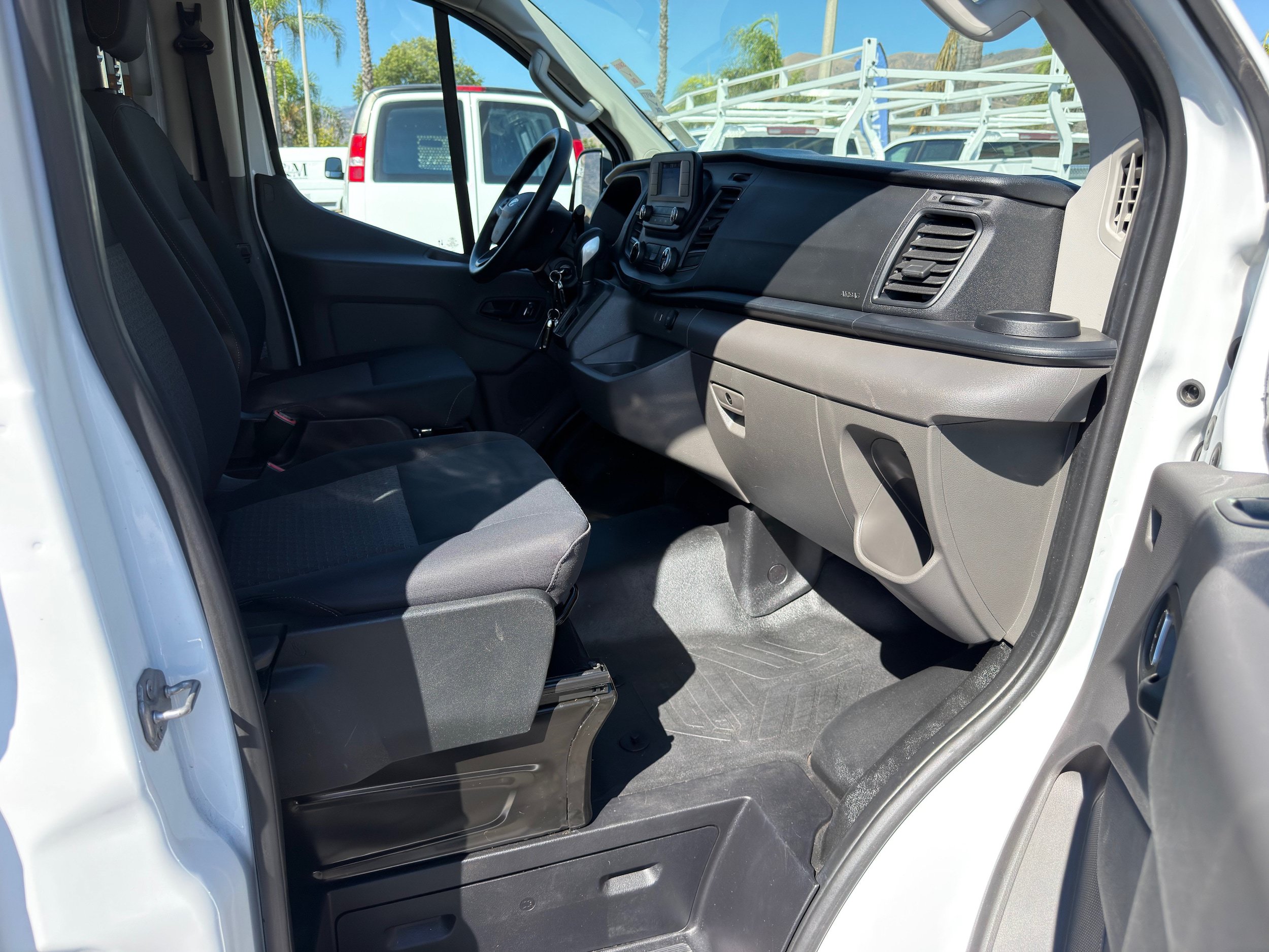 Used 2025 Ford Transit 250 Low Roof w/ Exterior Upgrade Package RWD image 10