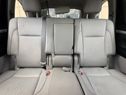 Used 2019 Toyota Highlander Plus w/ Protection Package #3 AWD/4WD image 39