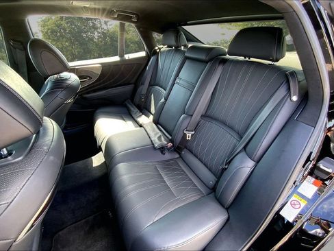 Used 2018 Lexus LS 500 AWD w/ Interior Upgrade Package image 21