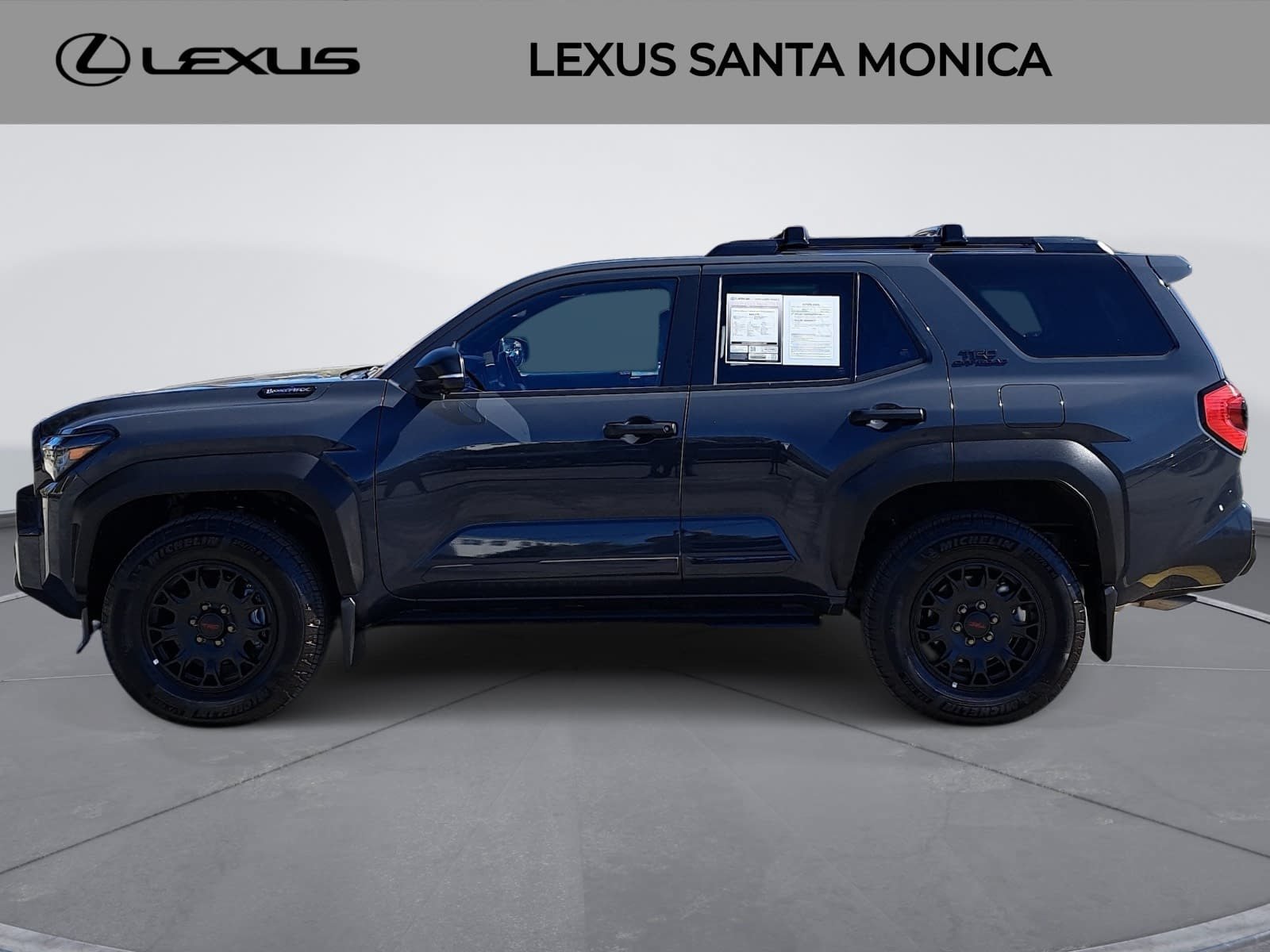 Used 2025 Toyota 4Runner TRD Off-Road Premium AWD/4WD image 8