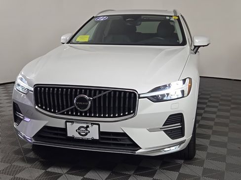 Certified 2022 Volvo XC60 B5 Inscription w/ Advanced Package image 5