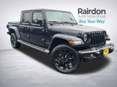 Used 2023 Jeep Gladiator Overland AWD/4WD image 1