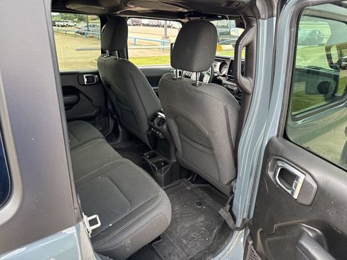 Used 2024 Jeep Wrangler Unlimited Sport AWD/4WD image 13