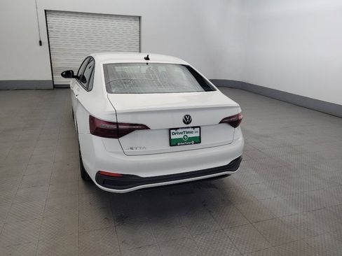 Used 2023 Volkswagen Jetta Sport image 6