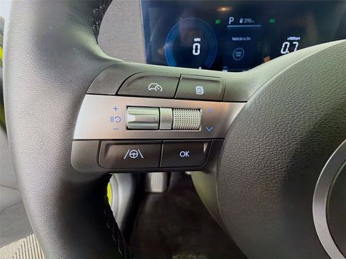 Used 2024 Hyundai Kona SEL AWD/4WD image 39