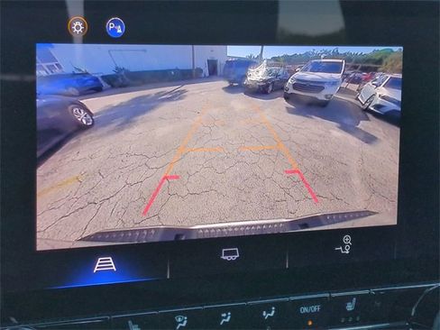 Certified 2024 Chevrolet Colorado LT w/ LT Convenience Package II image 23